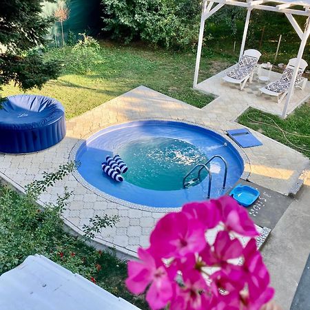 Apartman White House With Sauna And Jacuzzi Novi Sad Exterior foto