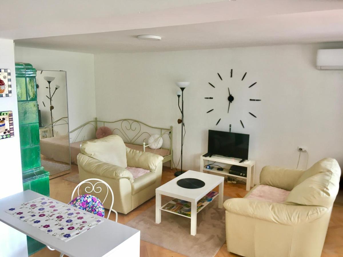 Apartman White House With Sauna And Jacuzzi Novi Sad Exterior foto