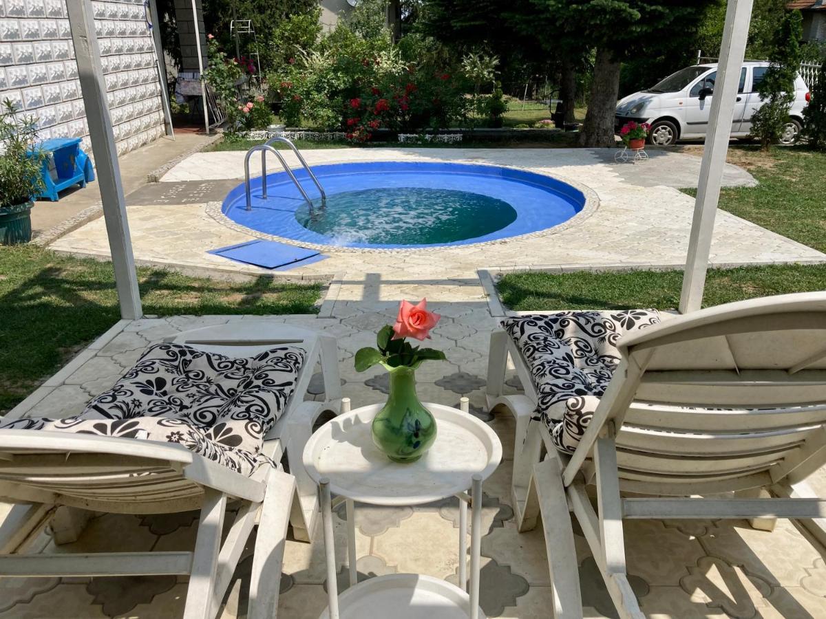 Apartman White House With Sauna And Jacuzzi Novi Sad Exterior foto