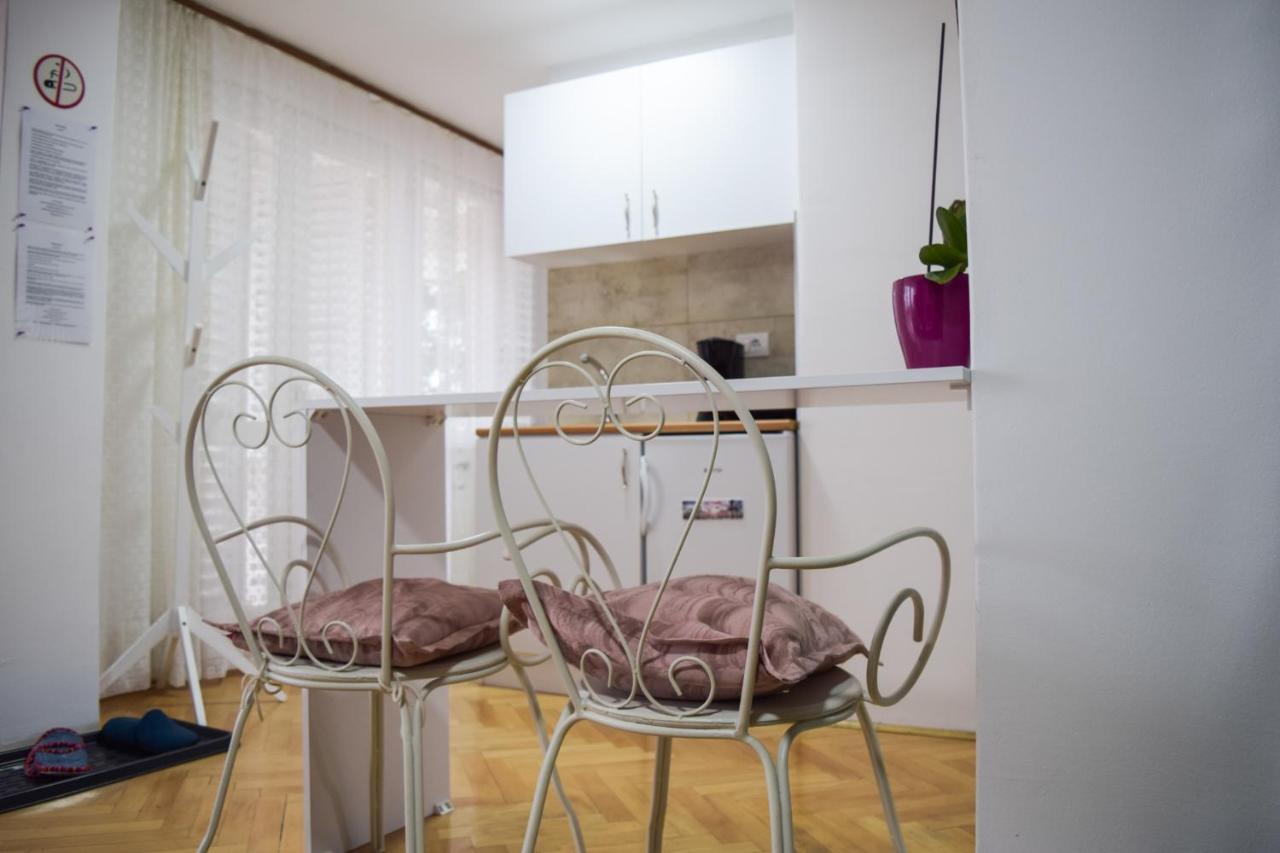 Apartman White House With Sauna And Jacuzzi Novi Sad Exterior foto